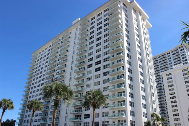 Ocean Riviera  photo 2